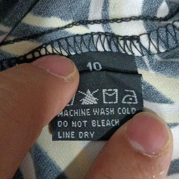 WOMENS DRESS - Picture 6 of 6